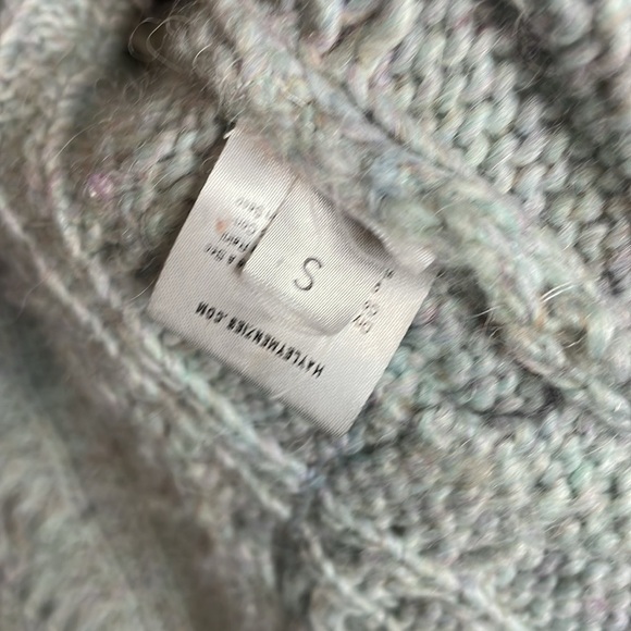 Hayley Menzies | Women's Gray Fringe Wool & Alpaca Blend Sweater Size Small - Picture 4 of 6
